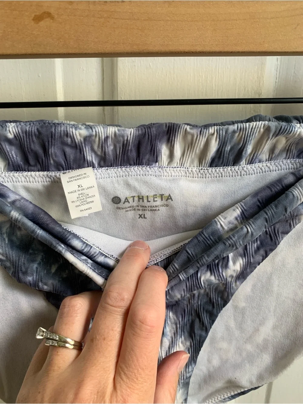 Athleta Tie-Dye Navy and White Bikini Set Top 40 DD Bottoms XL - Picture 9 of 11